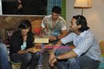 Akshay Kumar, Arjun Rampal visit Housefull Contest Winner Home in Andheri, Mumbai on 24th April 2010 (35).JPG